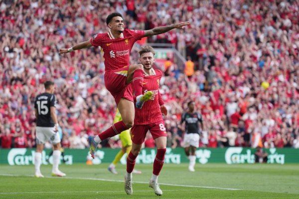 Luis Diaz thu hút sự chú ý của